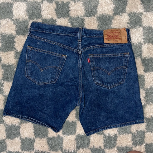 Vintage Levi’s Shorts - Picture 3 of 6